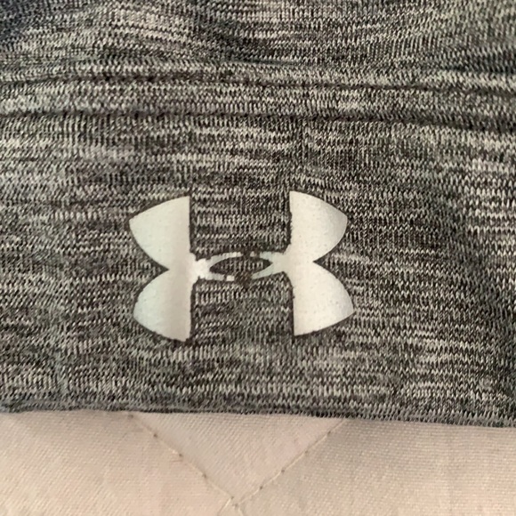 Under Armour Sports Bra - Picture 2 of 4